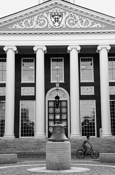 還在糾結(jié)選哪個(gè)學(xué)校？ 美國(guó)最有價(jià)值大學(xué)出爐