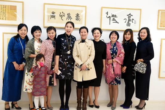 說明: E:\在線項(xiàng)目\2017年\其它\筆為心畫\第二屆\現(xiàn)場照片\DSC_4144.JPG